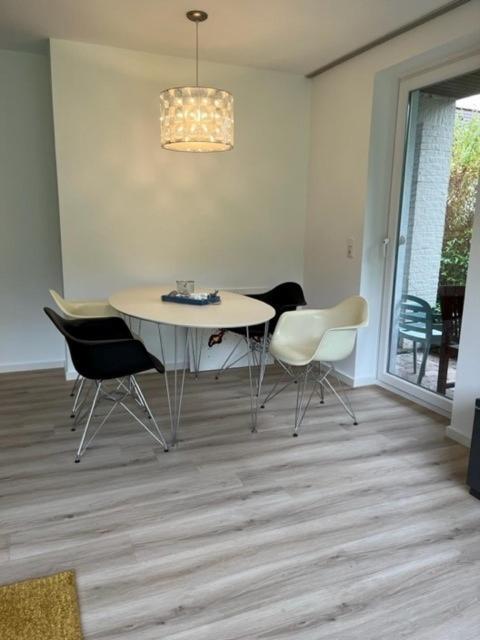 Ostseeparadies Mit Garten, 3 Zimmer, Strandnah Scharbeutz Buitenkant foto